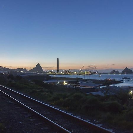 The Waterfront Escape Villa New Plymouth Buitenkant foto