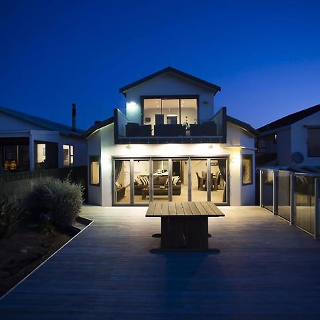 The Waterfront Escape Villa New Plymouth Buitenkant foto